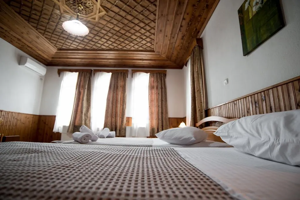 Hotel Kalemi Gjirokastër 3*,