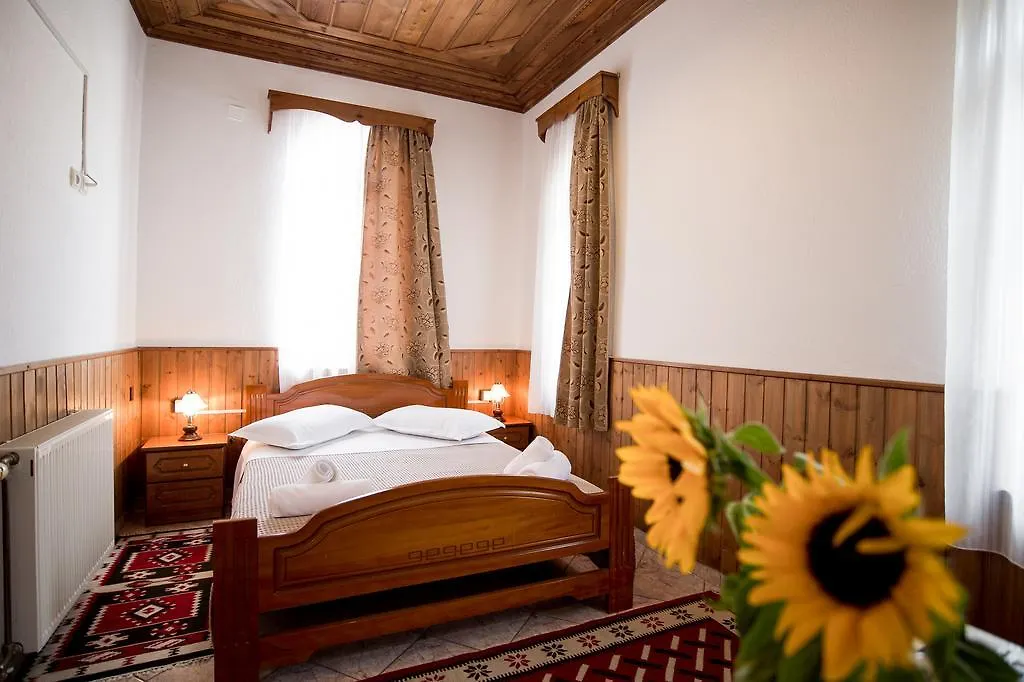 Hotel Kalemi Gjirokaster 3*,